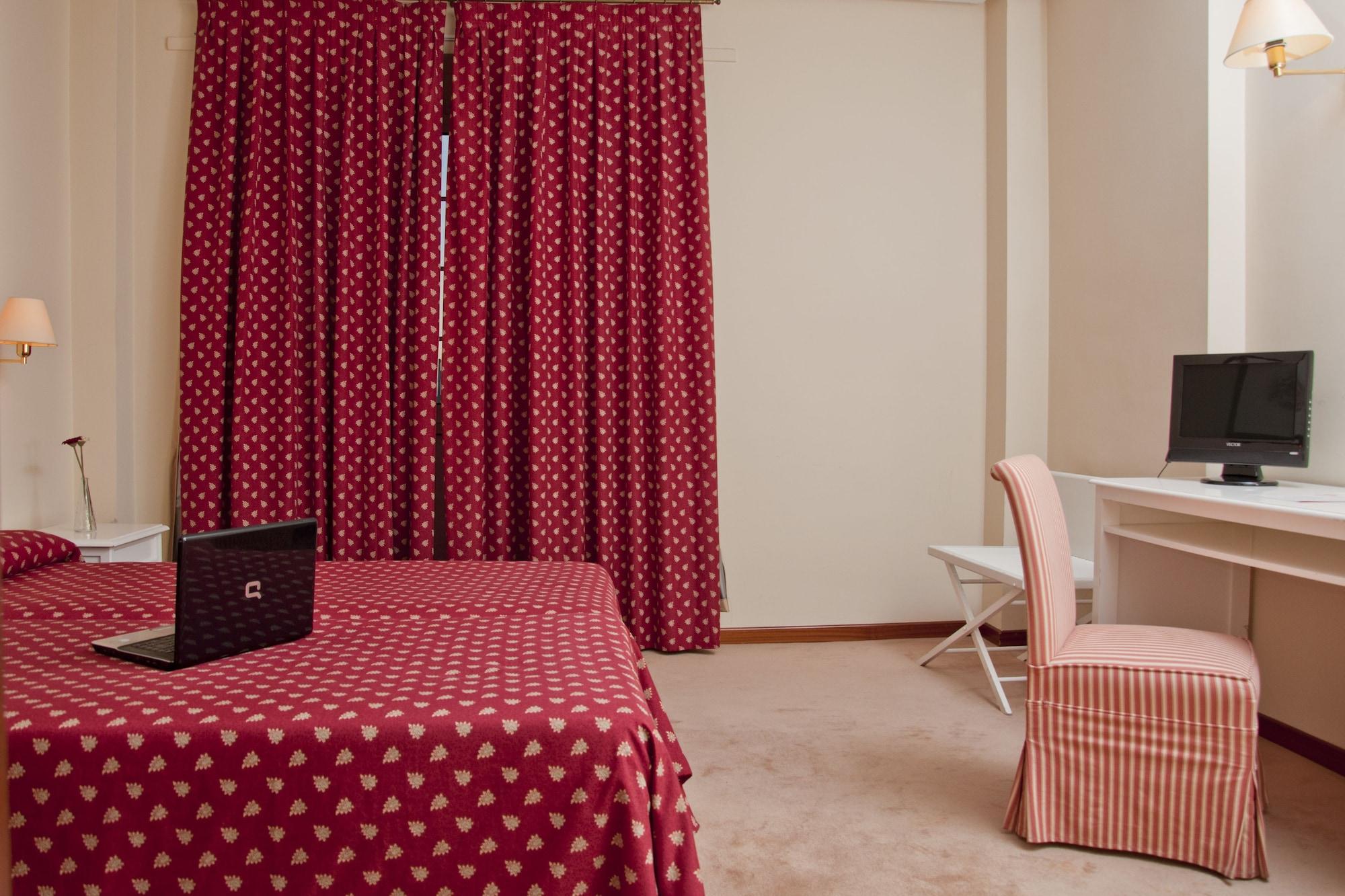 Mlc Benavente Hotel Kültér fotó