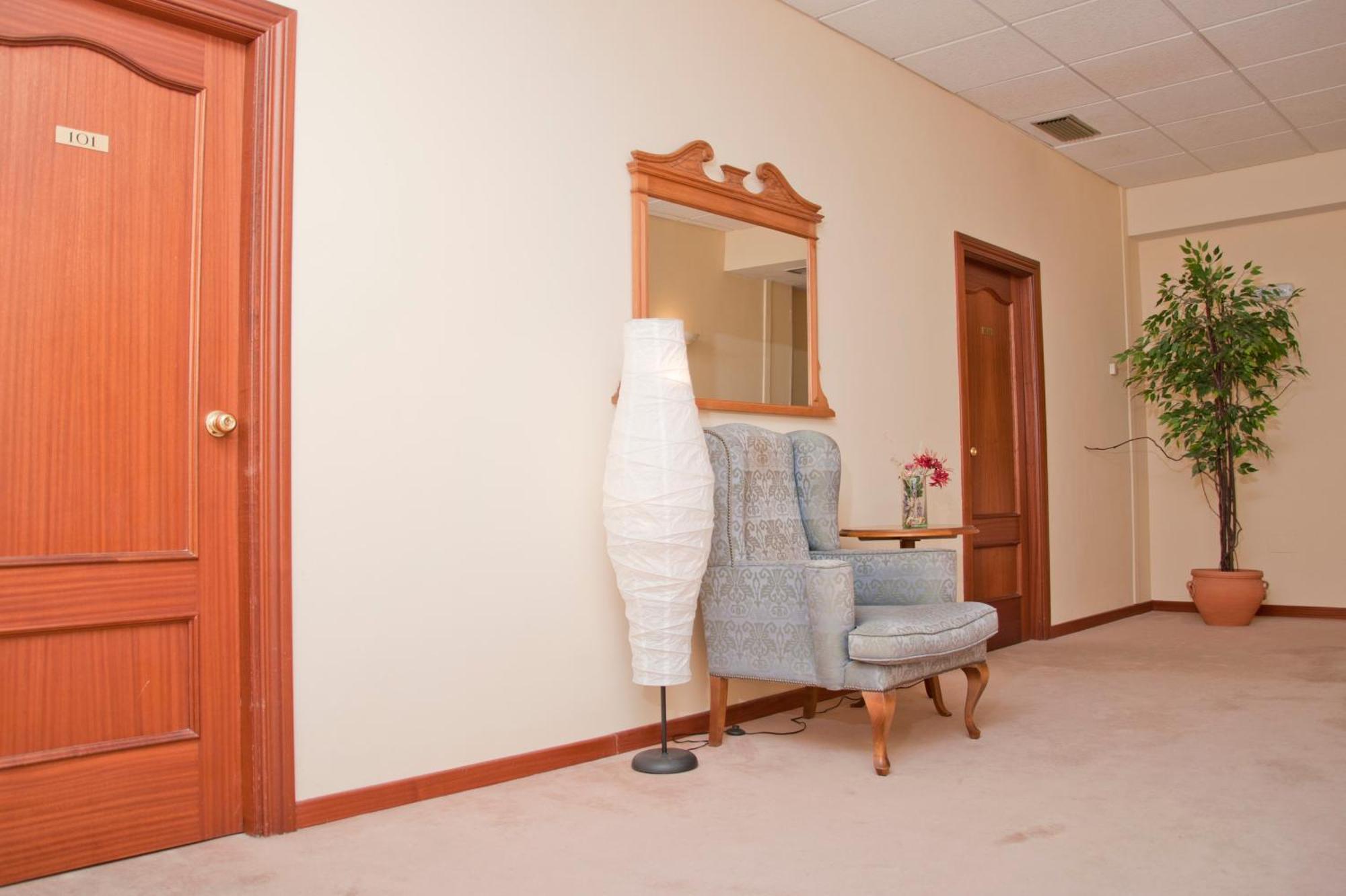 Mlc Benavente Hotel Kültér fotó