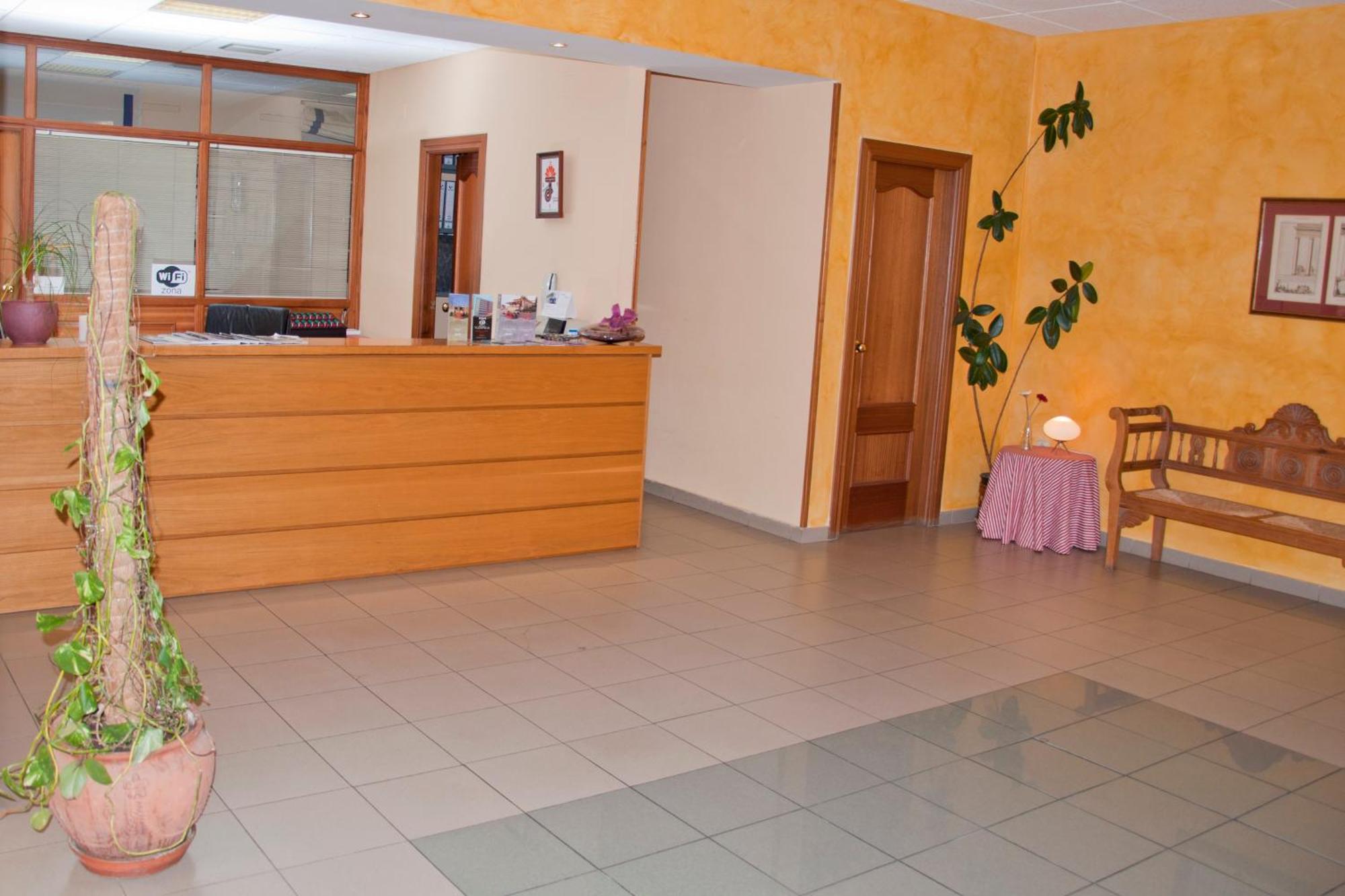 Mlc Benavente Hotel Kültér fotó