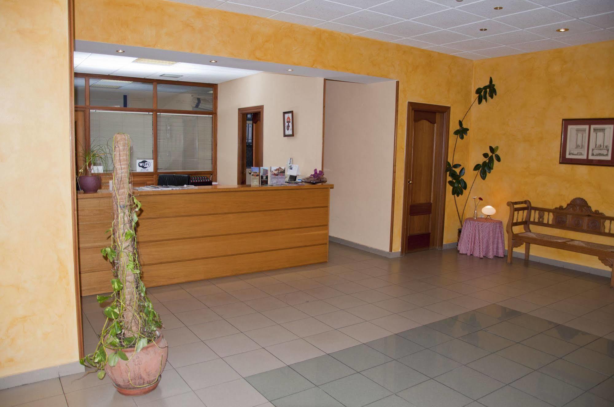 Mlc Benavente Hotel Kültér fotó